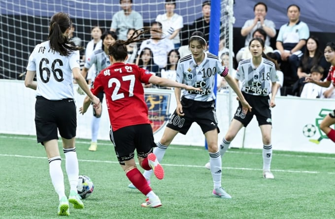 골 때리는 그녀들