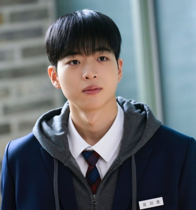 차강윤